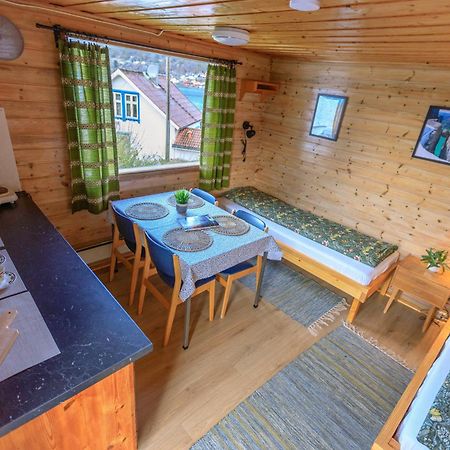 Hotel Nokling & Camping Hjelmeland Buitenkant foto